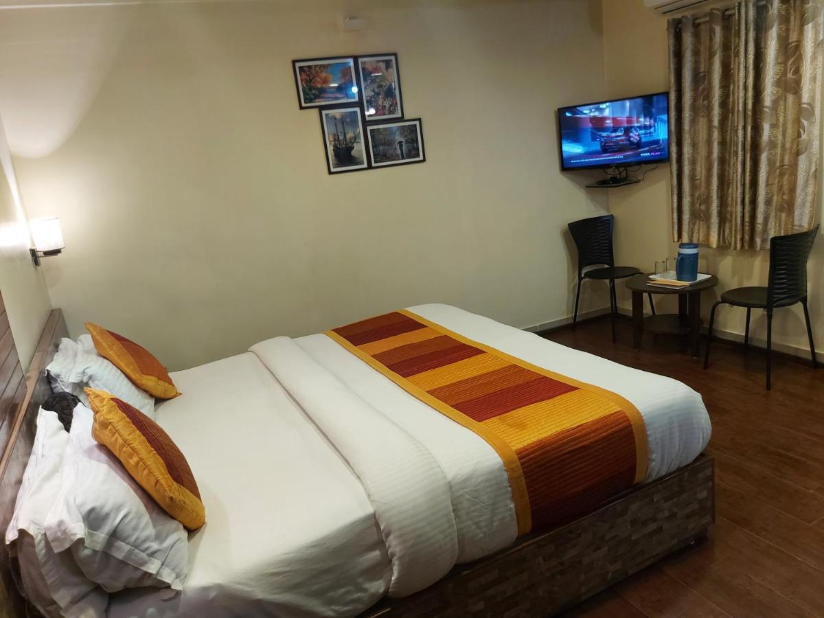 Shaleen Elegance Homestay Nakki Lake 400 Meters Маунт Абу Екстериор снимка