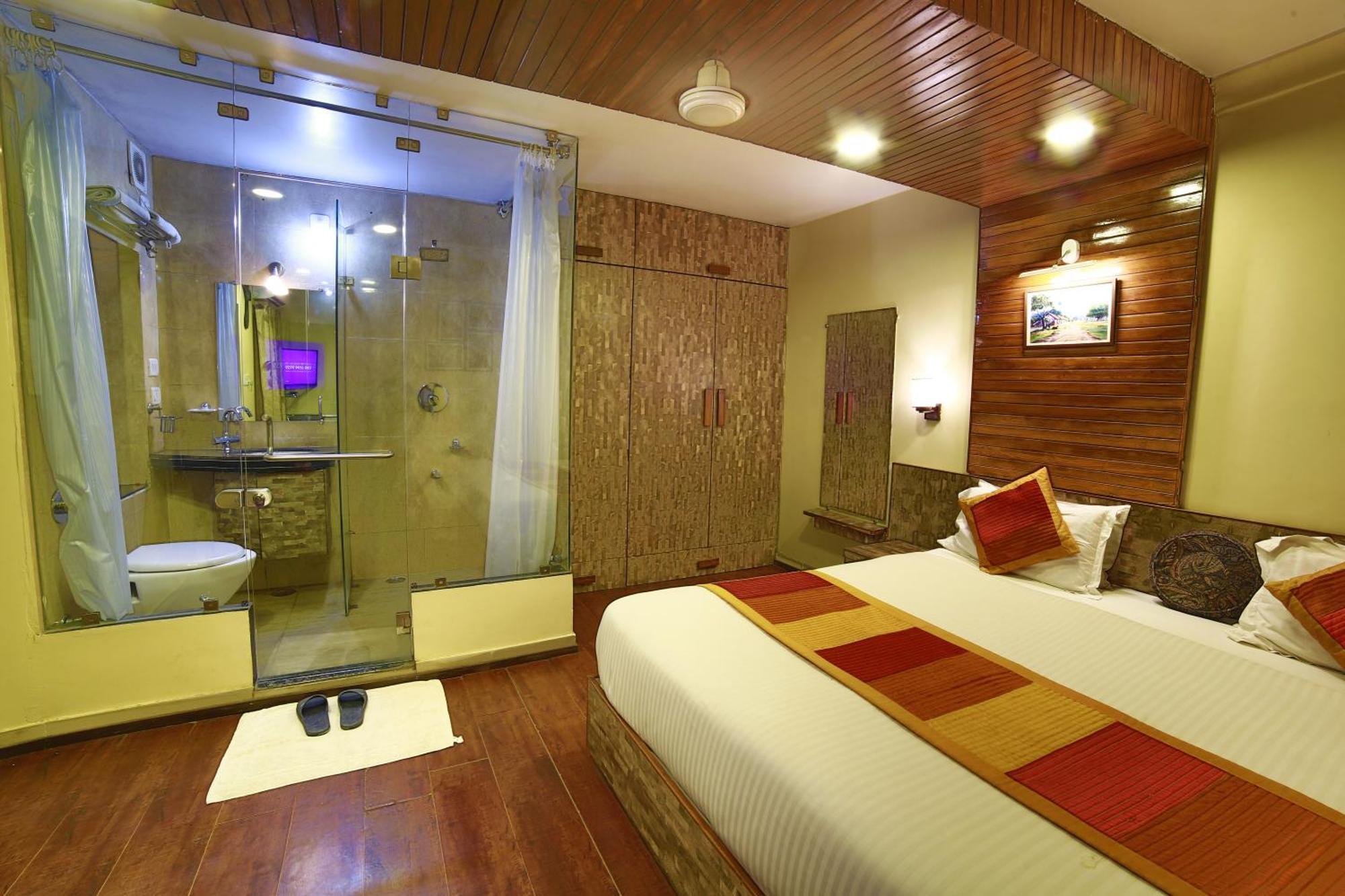 Shaleen Elegance Homestay Nakki Lake 400 Meters Маунт Абу Екстериор снимка
