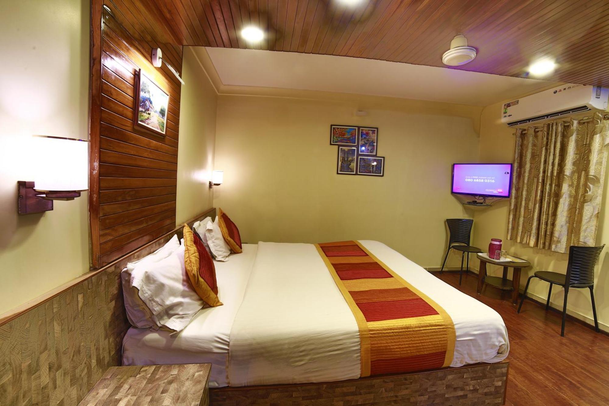Shaleen Elegance Homestay Nakki Lake 400 Meters Маунт Абу Екстериор снимка
